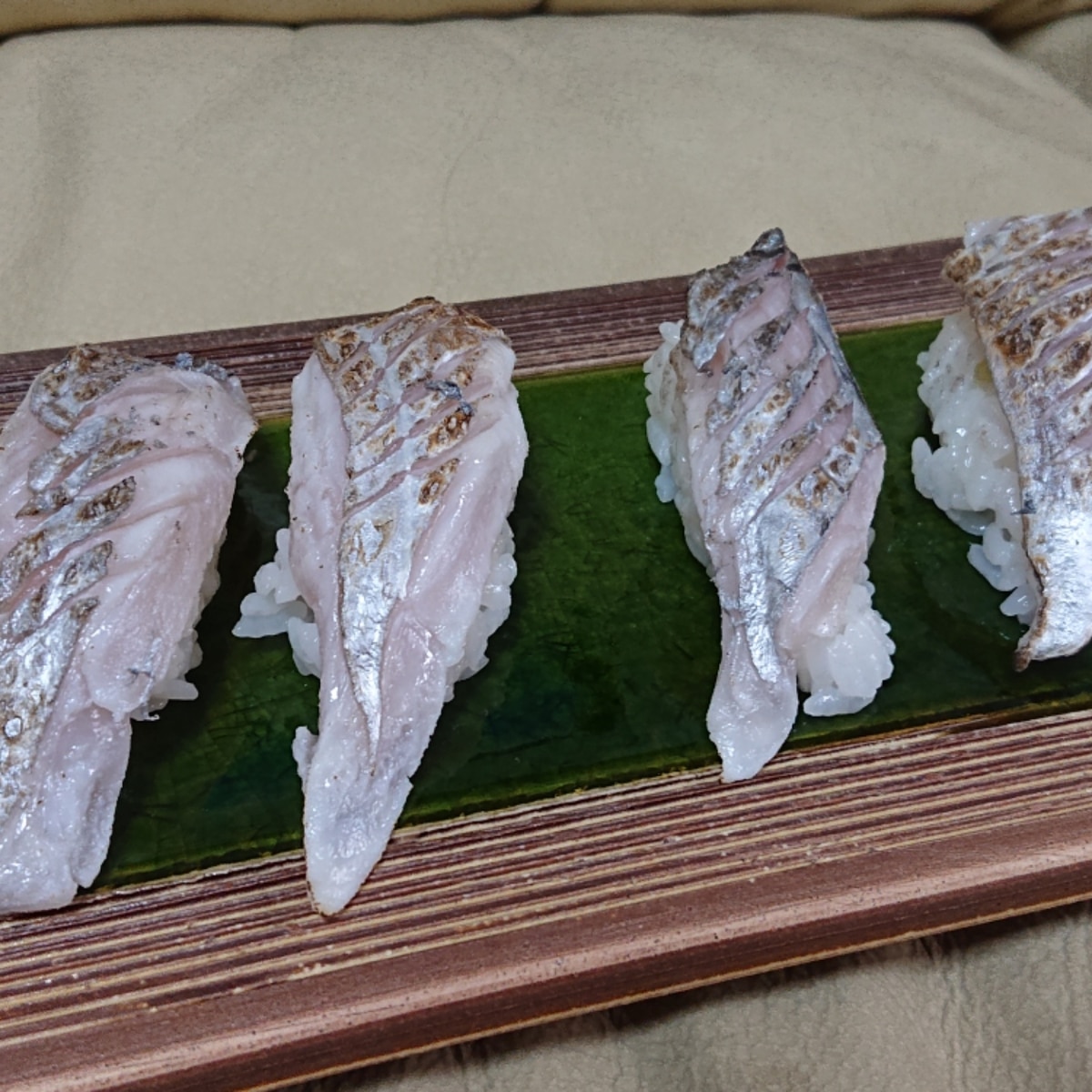 釣り魚料理 タチウオの炙り寿司 レシピ 作り方 By 釣りシン 楽天レシピ